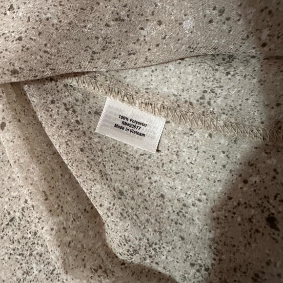 a.n.a sheer blouse, size 1X - Picture 3 of 4